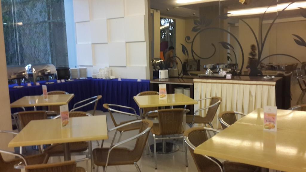Hotel Bumi Banjar Banjarmasin  Exterior foto